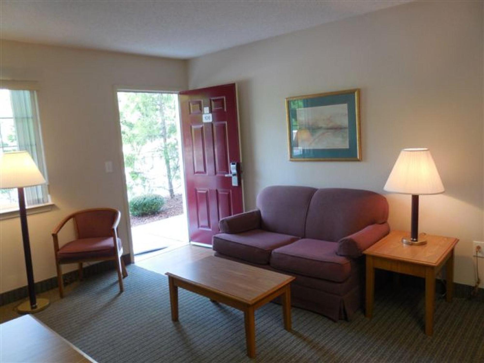 Affordable Suites Шелбі Екстер'єр фото